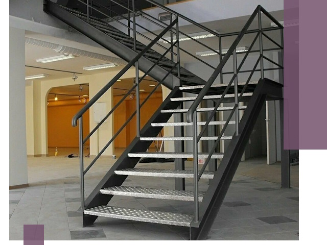 Лестницы для офиса в Ленинске-Кузнецком: изготовление, монтаж, демонтаж