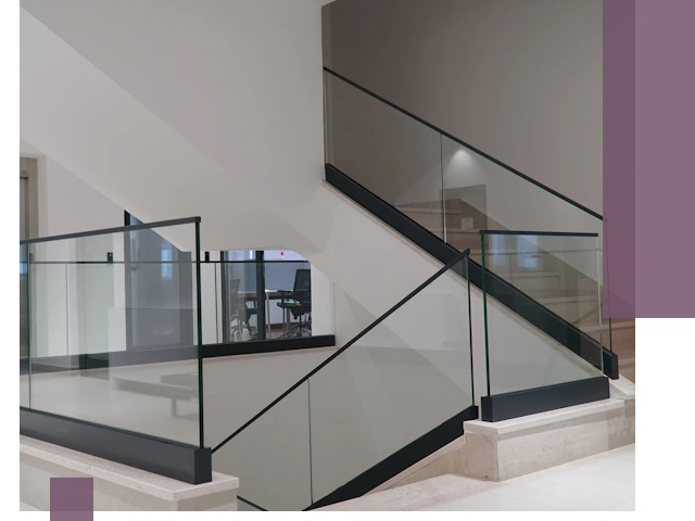 Стеклянные перила премиум-класса с установкой в Ленинске-Кузнецком