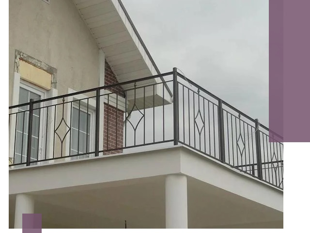 Изготовление балконных ограждений в Ленинске-Кузнецком из металла и стекла