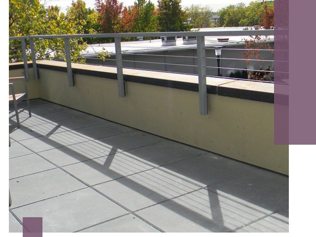 Металлические парапеты под ключ в Ленинске-Кузнецком: монтаж и изготовление