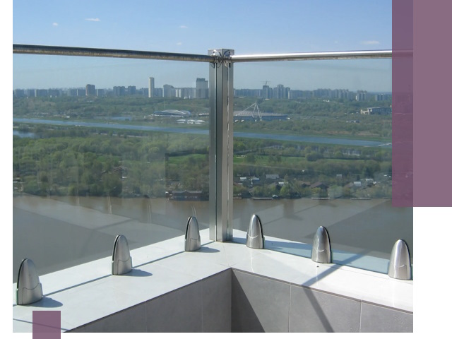 Стеклянные парапеты премиум класса в Ленинске-Кузнецком для домов и бизнесов